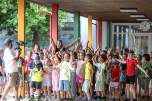 Rückblick: Der Schulchor der Pfarrer-Graf-Schule geht viral!